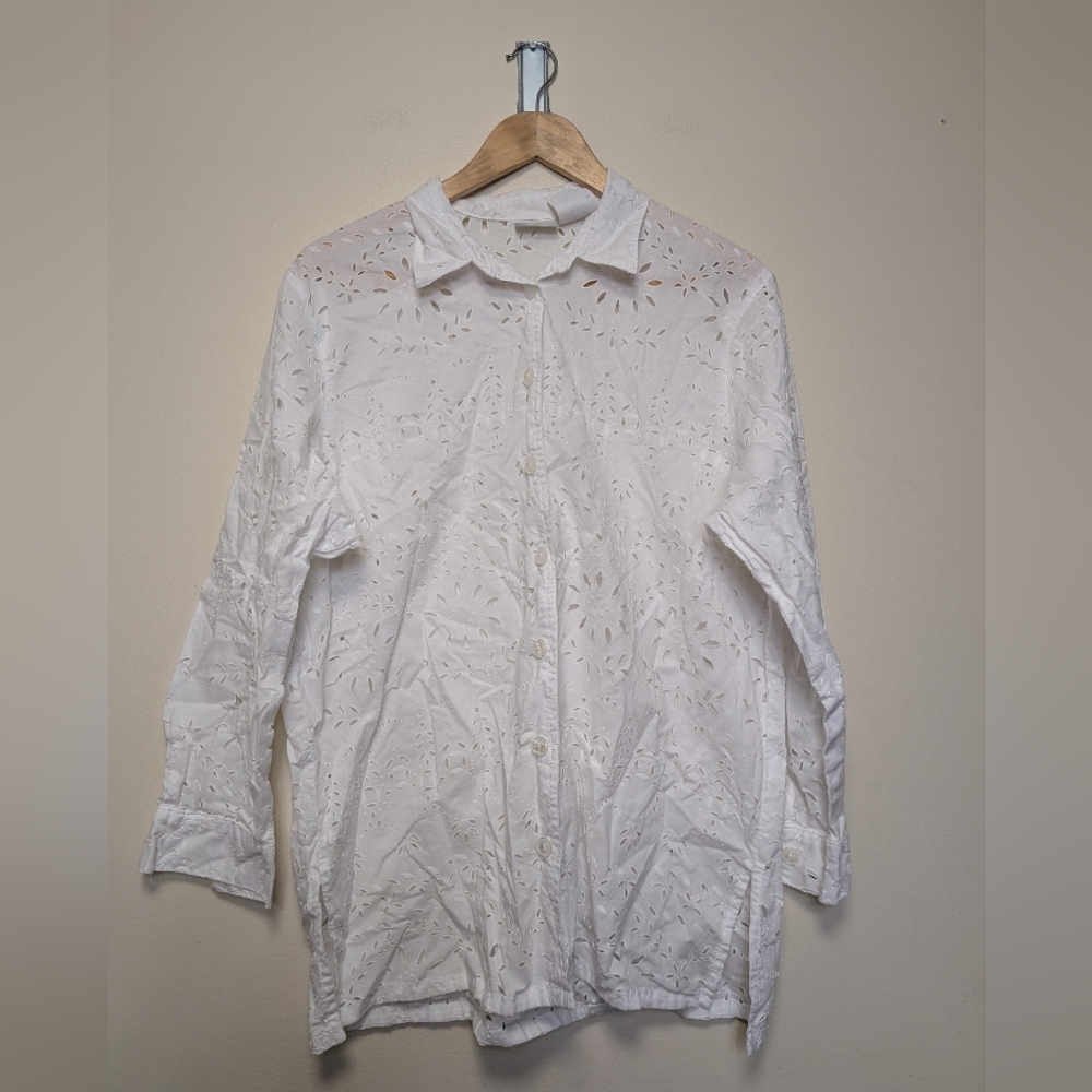 Koret White Eyelet Button-Up Blouse | Size L